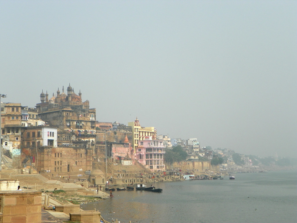 Alamgir Mosque above Panchganga Ghat